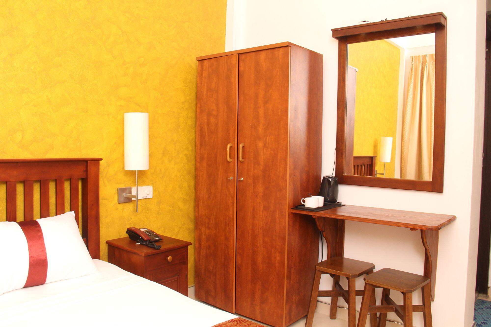 Zendara Hotel نيجومبو المظهر الخارجي الصورة